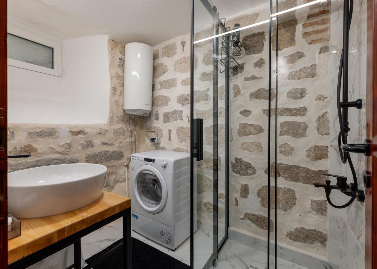 Quince&Sparkle Apartments Old Town Kotor Zewnętrze zdjęcie